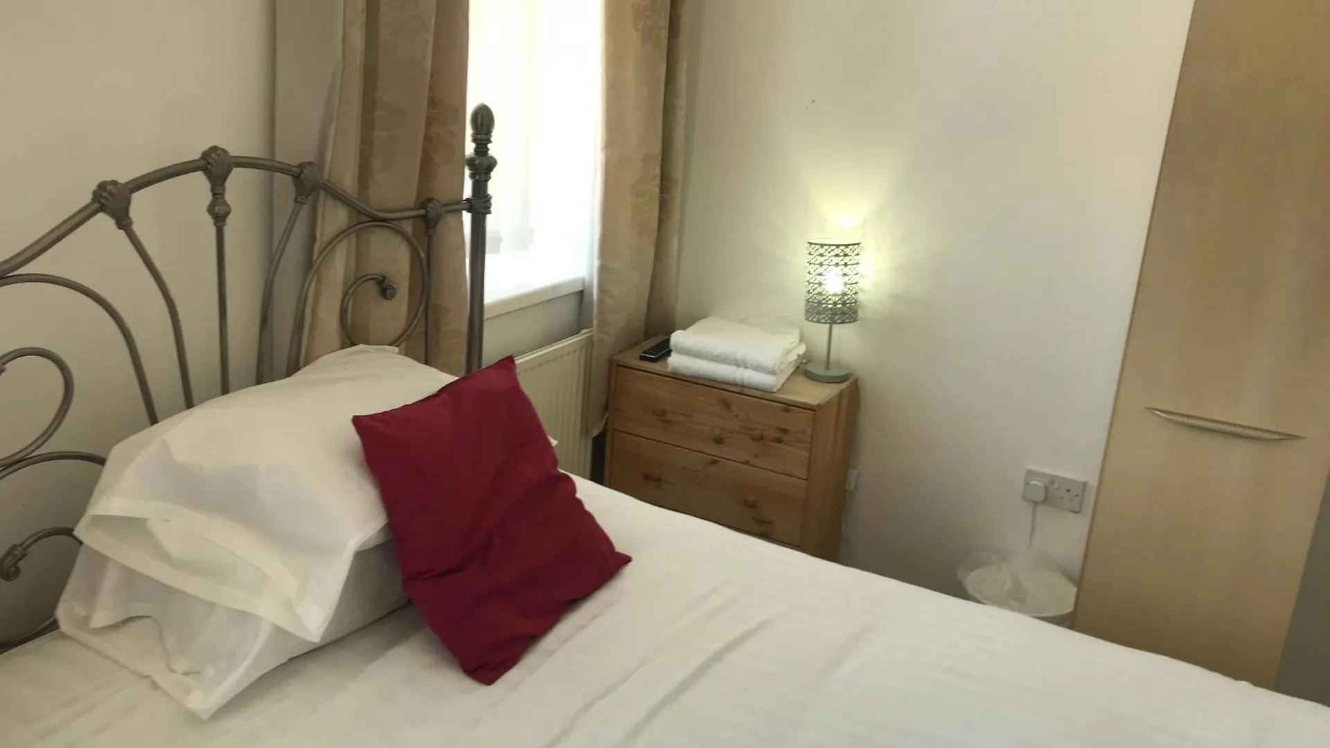 The Clifton Hotel Newcastle 3*, ניוקאסל בריטניה